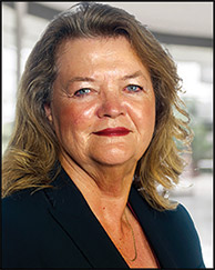 [MISSING IMAGE: ph_kathleenbayless-4c.jpg]